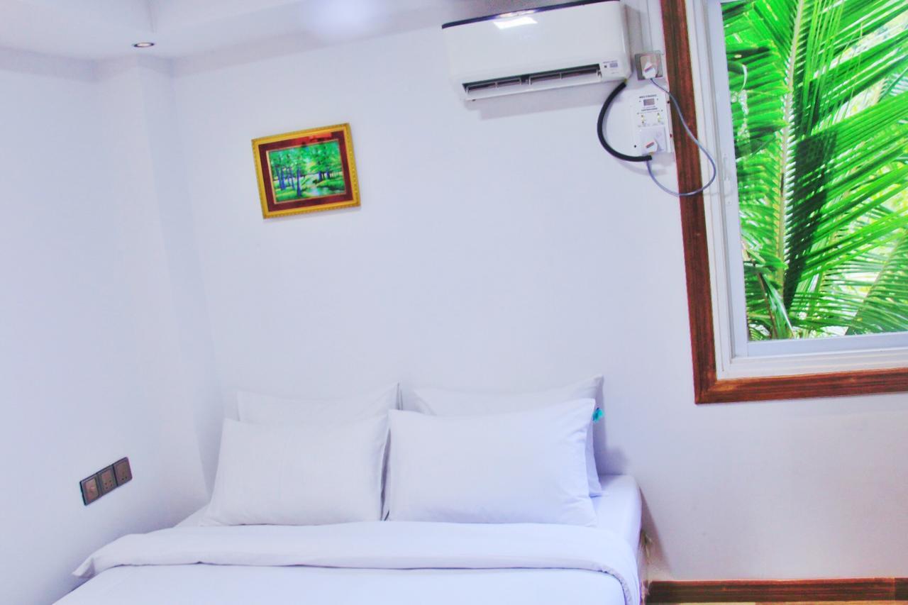 The Lodge Yangon Poshtel 외부 사진