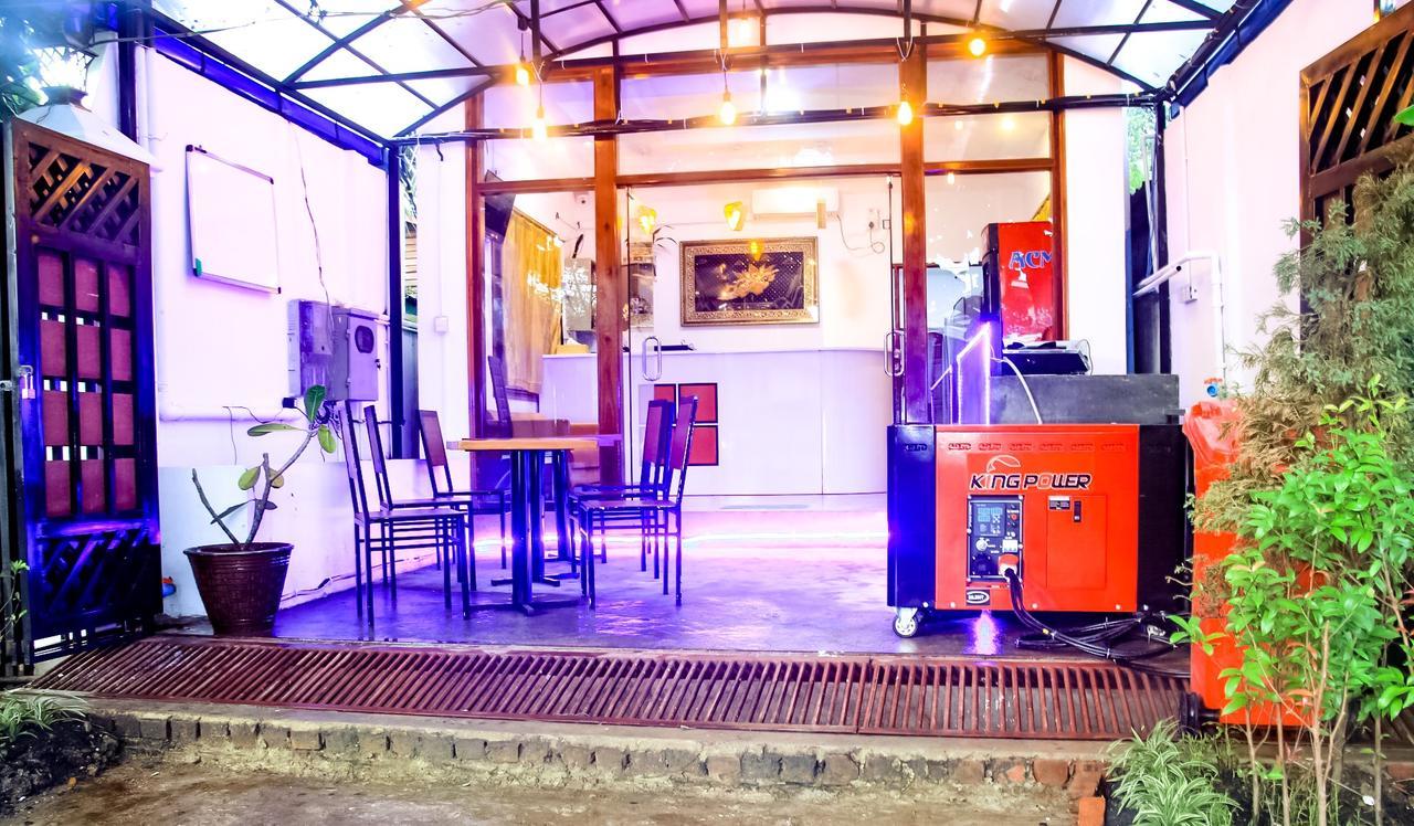 The Lodge Yangon Poshtel 외부 사진